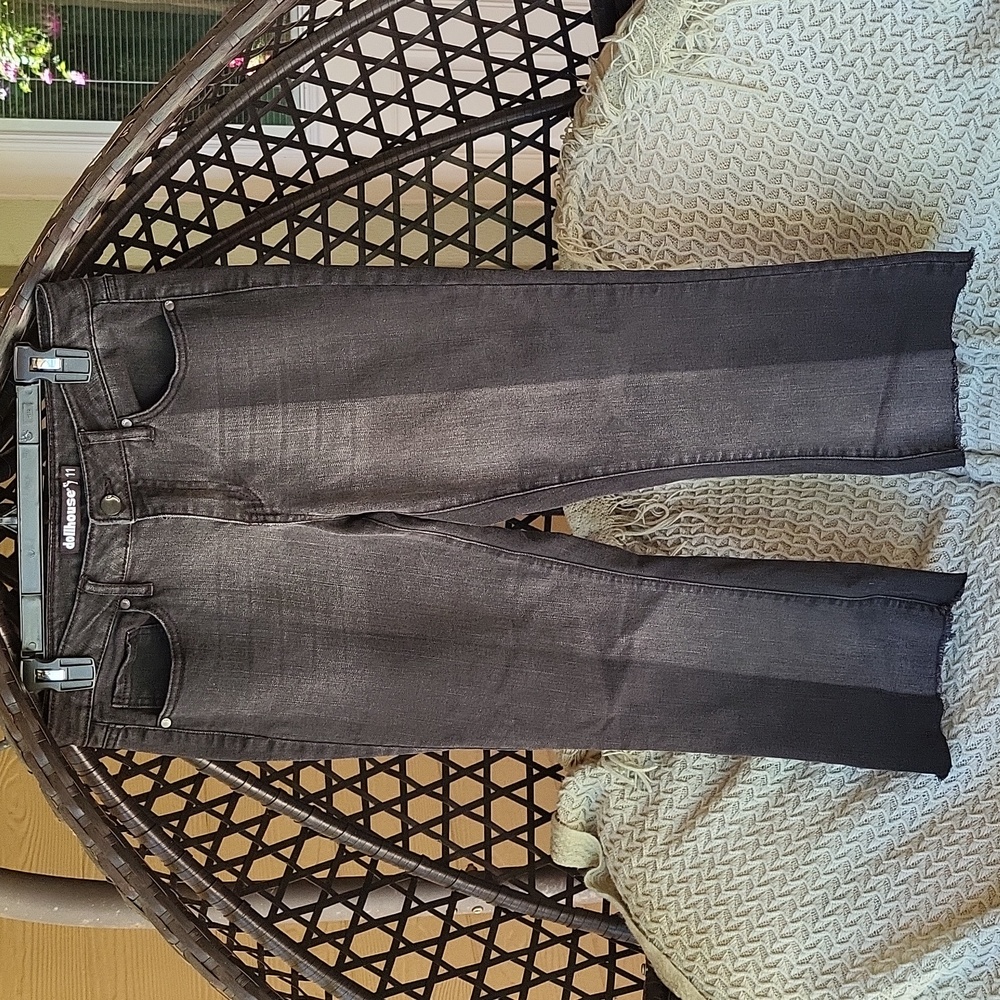 Dollhouse Farrah Kick Flare Black Crop Jeans